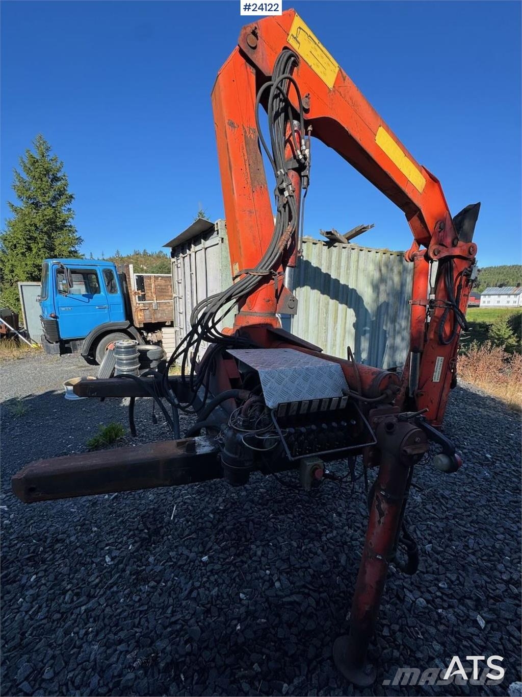 Volvo FL10 Tipper Truck – Rear-Mounted Palfinger Crane شاحنات الرافعات