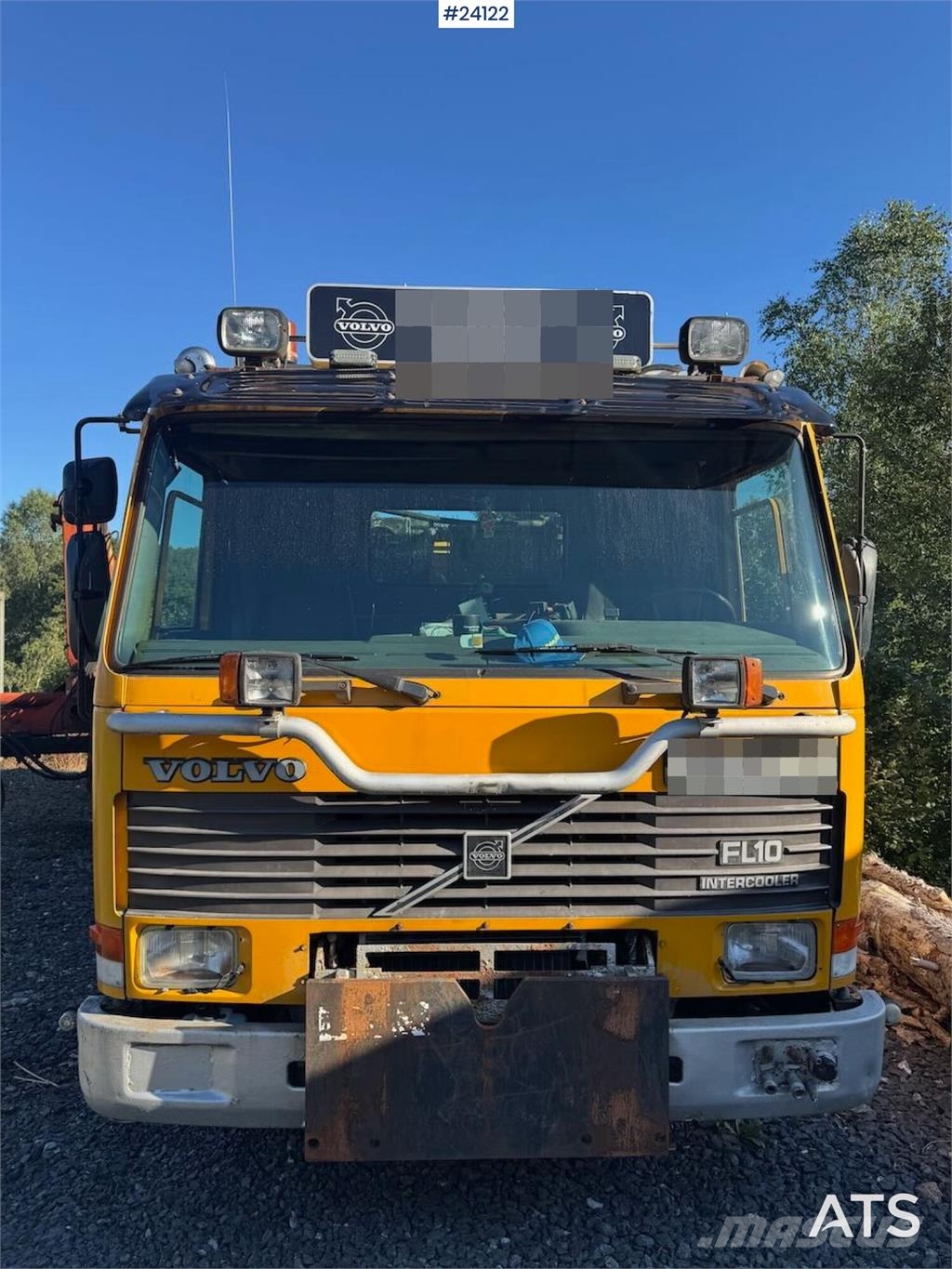 Volvo FL10 Tipper Truck – Rear-Mounted Palfinger Crane شاحنات الرافعات