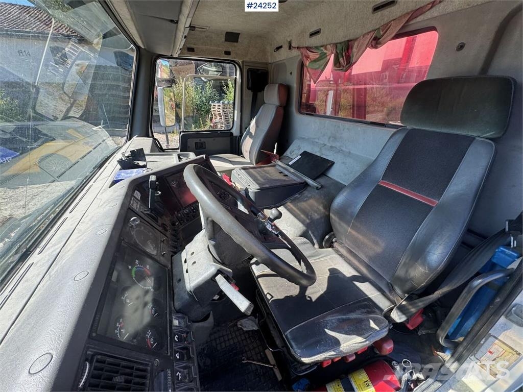 Volvo FL12 420 Tipper Truck – Repair Project 自卸式货车