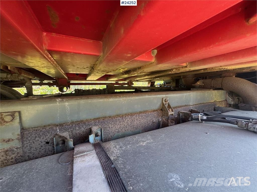 Volvo FL12 420 Tipper Truck – Repair Project 自卸式货车