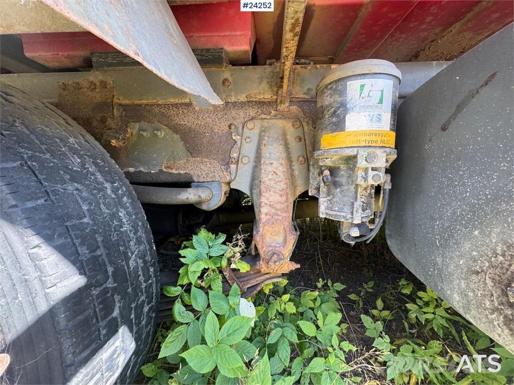 Volvo FL12 420 Tipper Truck – Repair Project 自卸式货车