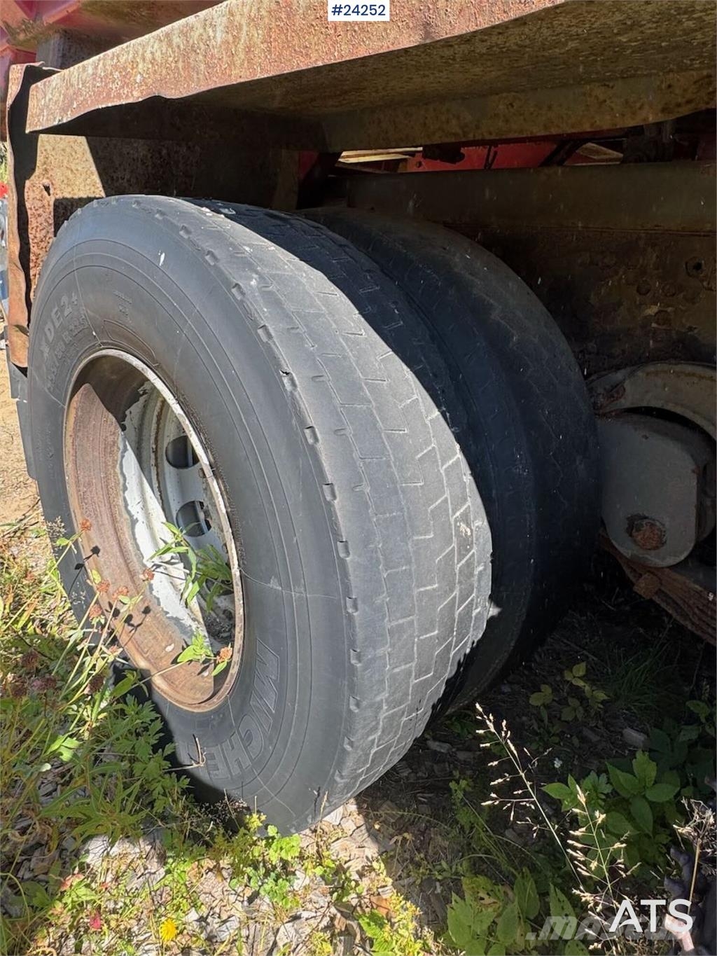 Volvo FL12 420 Tipper Truck – Repair Project 自卸式货车
