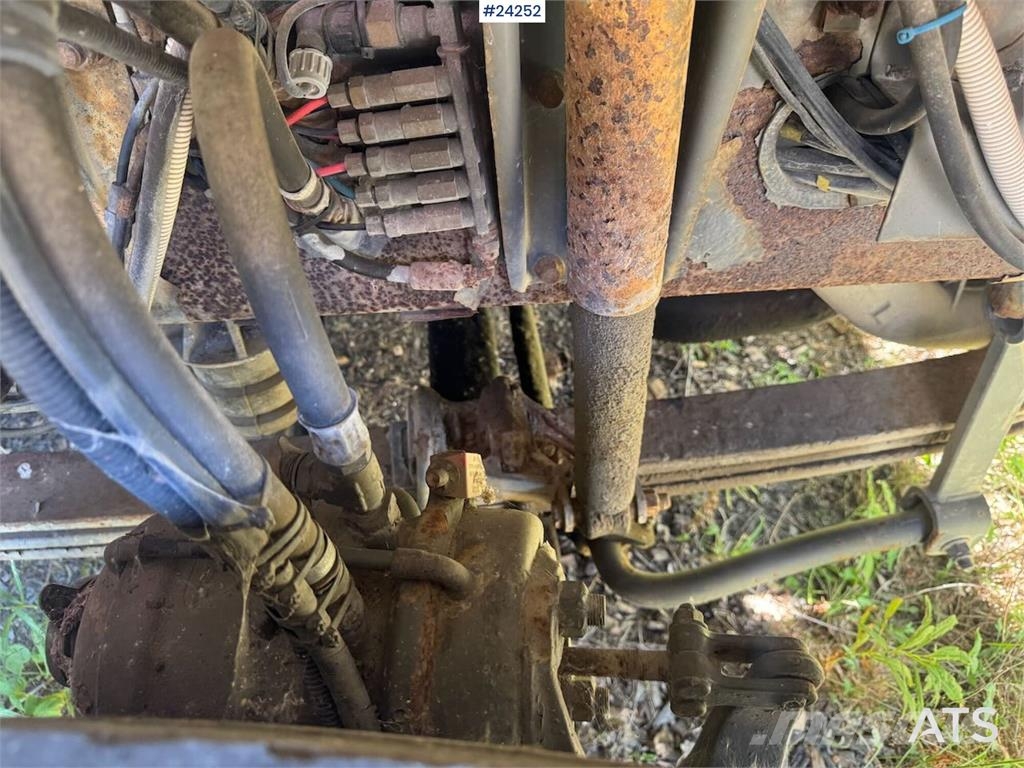 Volvo FL12 420 Tipper Truck – Repair Project 自卸式货车