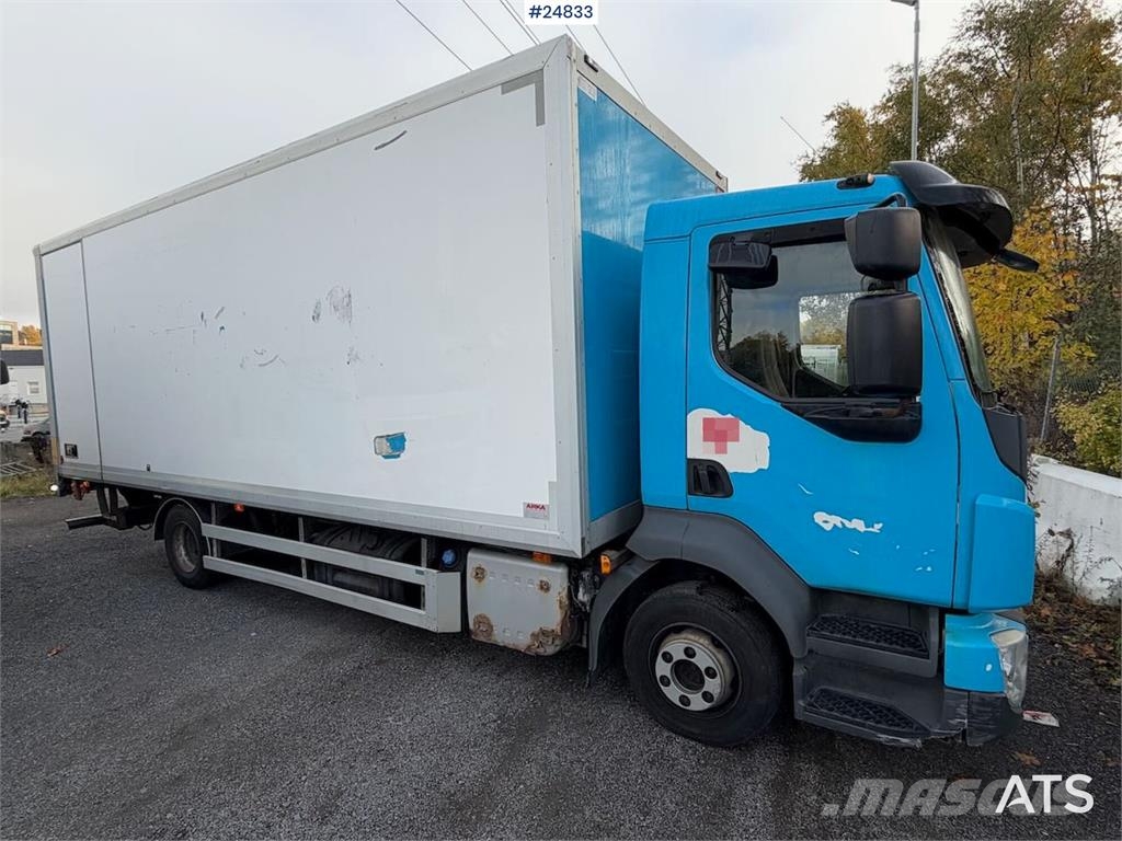 Volvo FL210 4x2 Box truck with tail lift and side door Sanduk kamioni