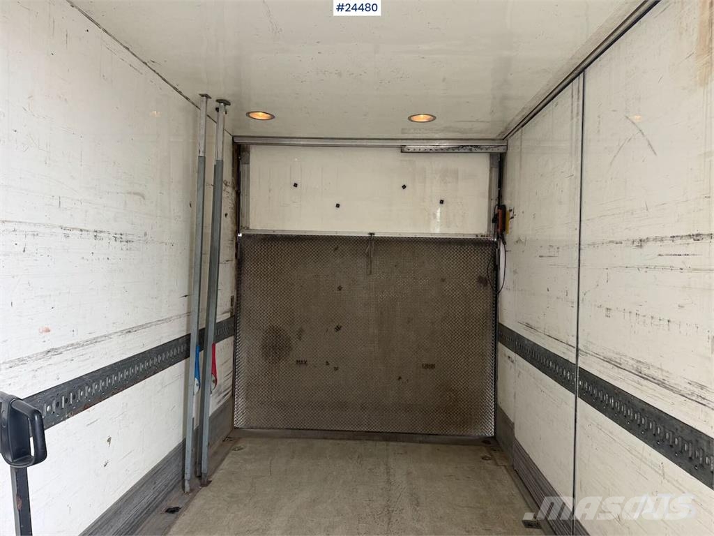 Volvo FM 380 box truck with full side opening, tail lift 貨箱式卡車