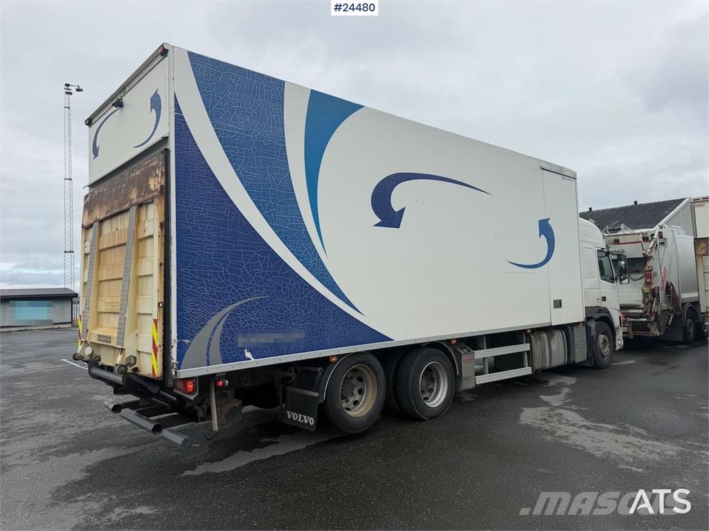 Volvo FM 380 box truck with full side opening, tail lift 貨箱式卡車