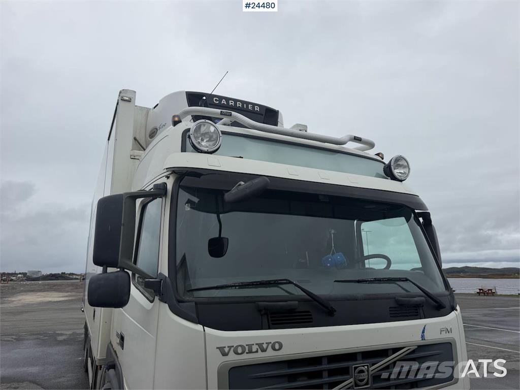 Volvo FM 380 box truck with full side opening, tail lift 貨箱式卡車