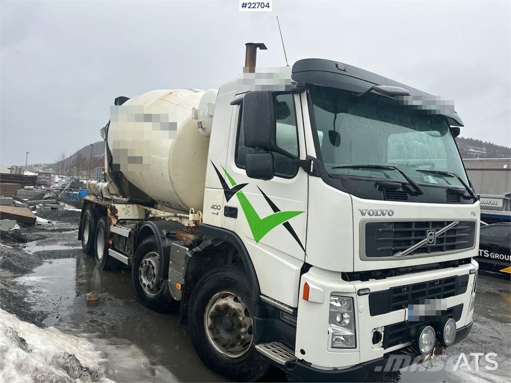 Volvo FM 400 8x4 concrete truck w/ intermix body. WATCH Camiones de concreto