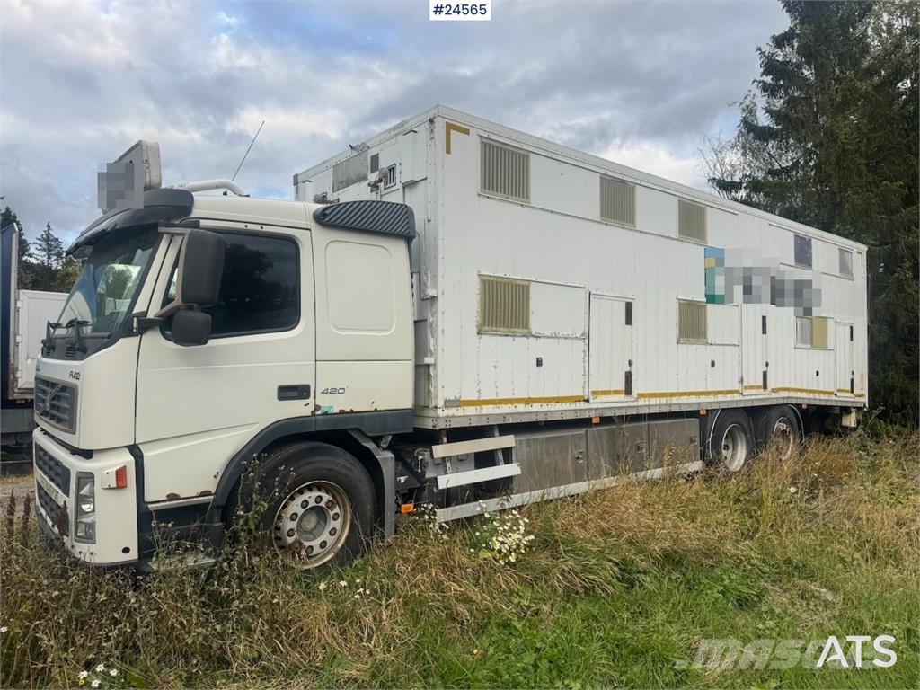Volvo FM12 6x2 Livestock Truck Dyretransport