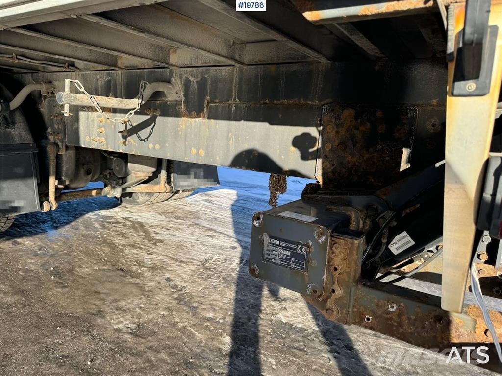 Volvo FM370 box truck w/ full side opening and lift. WAT Furgons