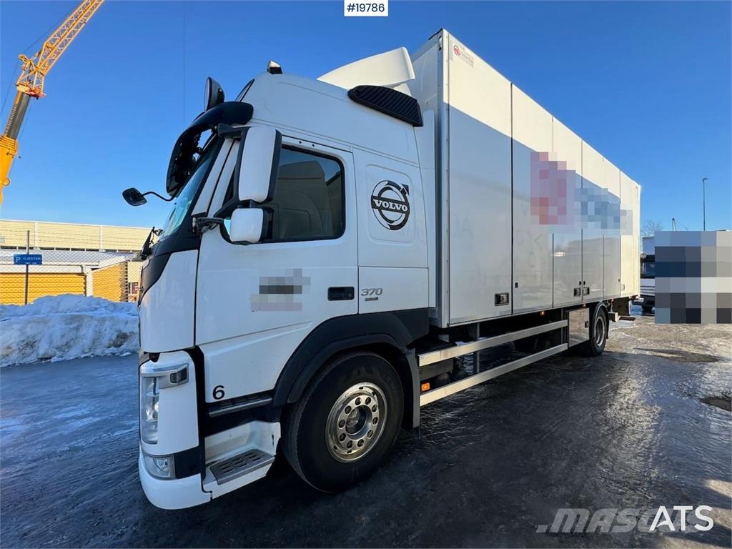Volvo FM370 box truck w/ full side opening and lift. WAT Furgons
