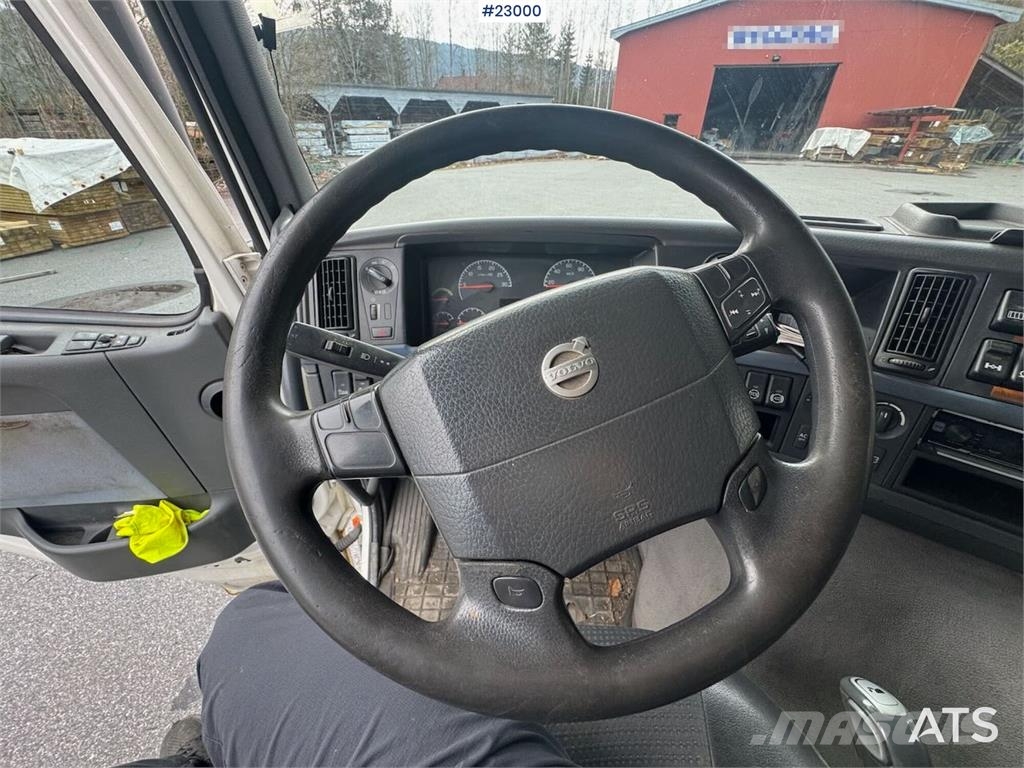 Volvo FM380 6x2 crane truck with Fassi 23 t/m Automobiliniai kranai