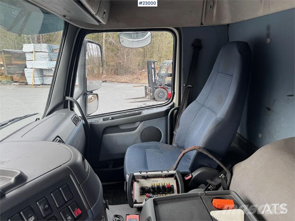 Volvo FM380 6x2 crane truck with Fassi 23 t/m Automobiliniai kranai