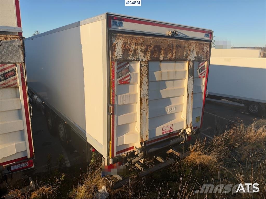 Volvo FM420 6x2 Box truck with refrigerated/freezer unit Sanduk kamioni
