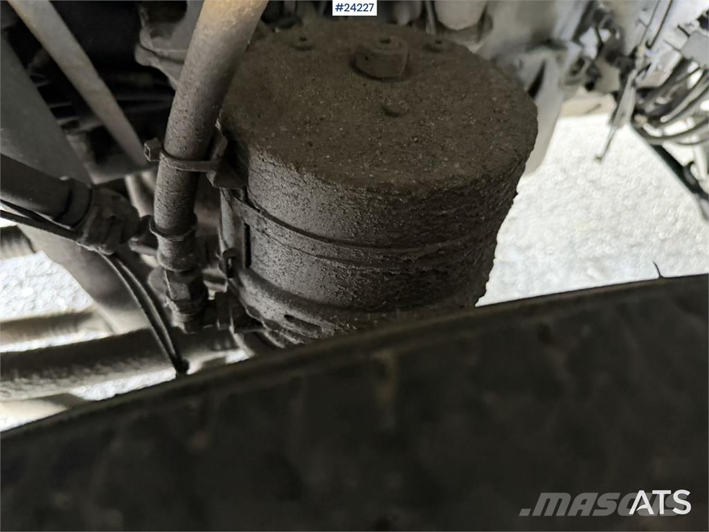 Volvo FM430 waste collection vehicle with 1 chamber شاحنات المخلفات