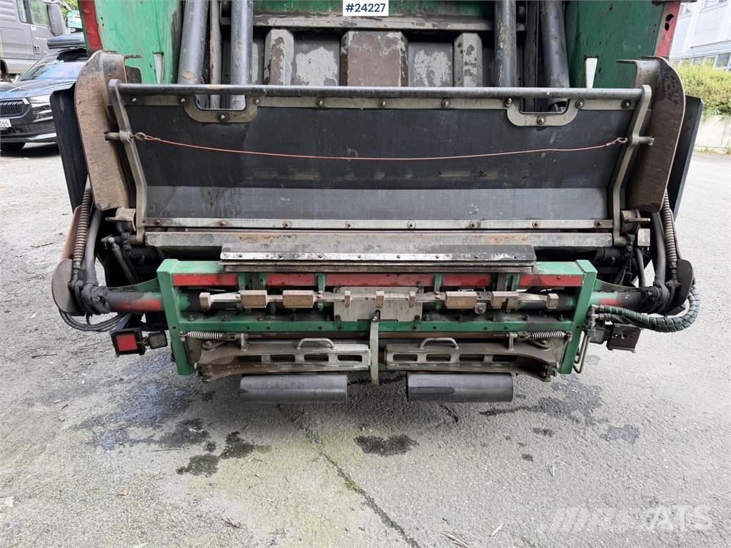 Volvo FM430 waste collection vehicle with 1 chamber شاحنات المخلفات