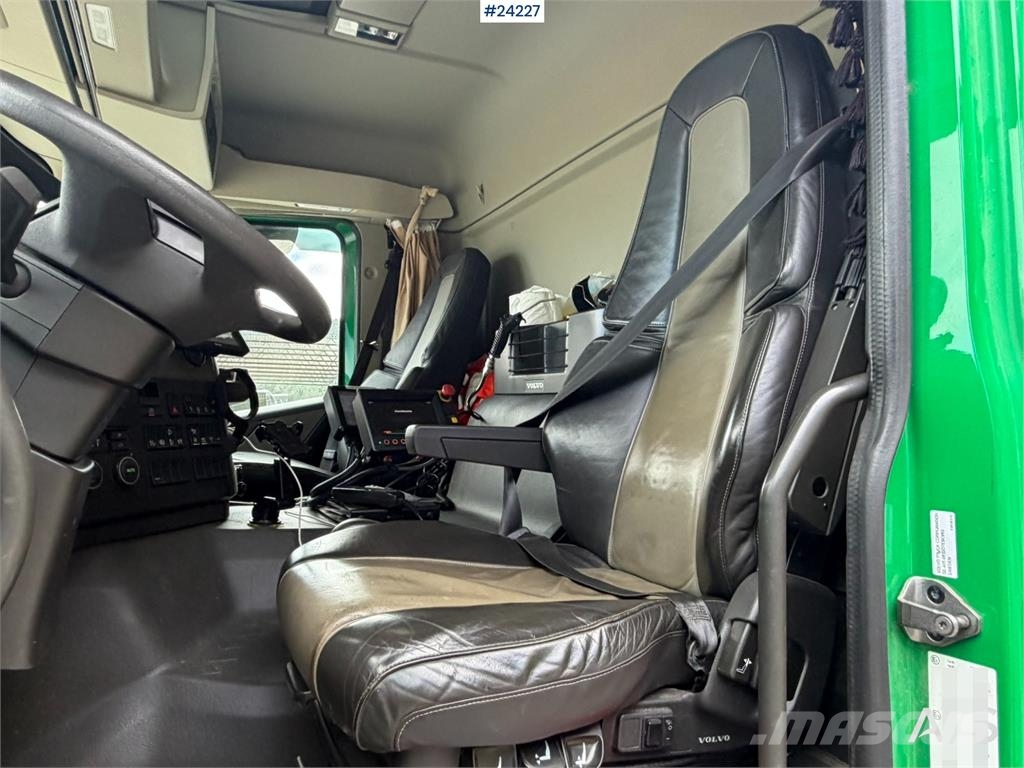 Volvo FM430 waste collection vehicle with 1 chamber شاحنات المخلفات