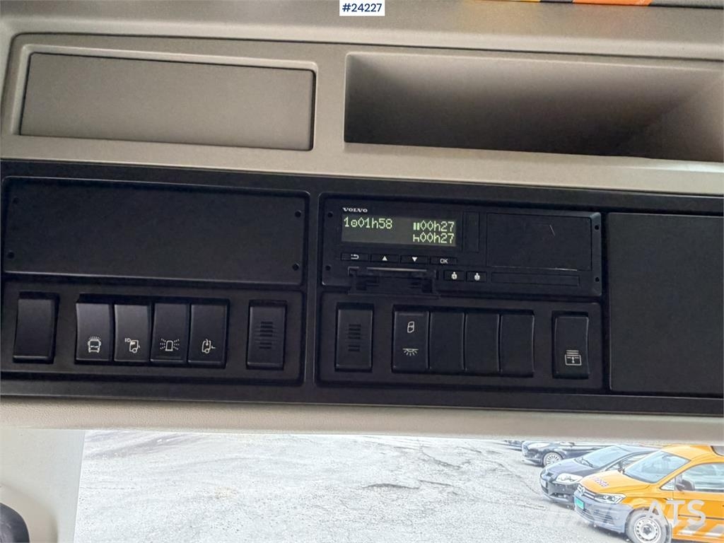Volvo FM430 waste collection vehicle with 1 chamber شاحنات المخلفات