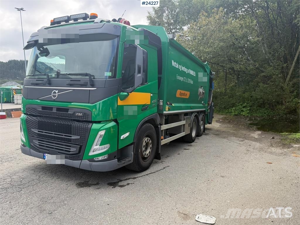 Volvo FM430 waste collection vehicle with 1 chamber شاحنات المخلفات