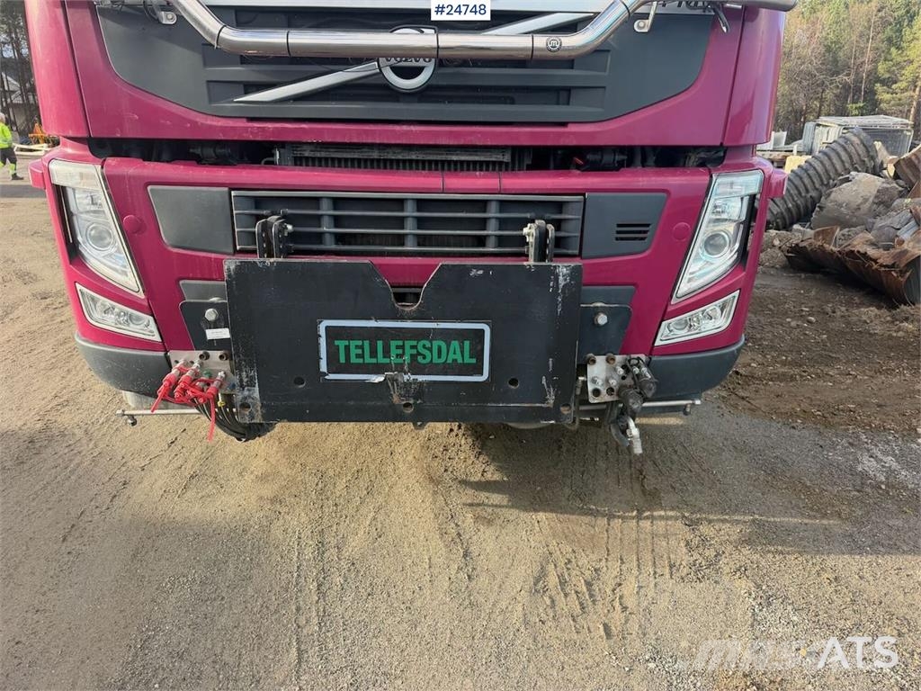 Volvo FM500 sweeper truck 6x2 with Beam S 12000 and a br Pometalni stroji