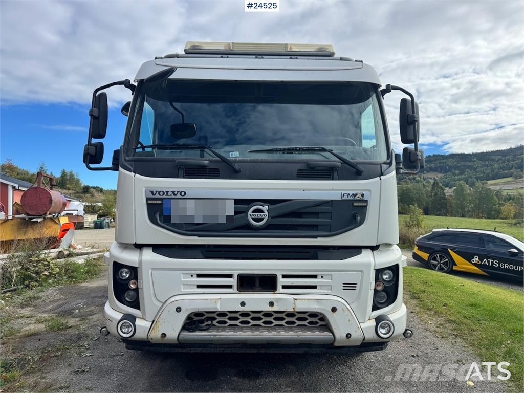 Volvo FMX500 Tridem Hooklift Truck – Without Container – Camiones elevadores de gancho