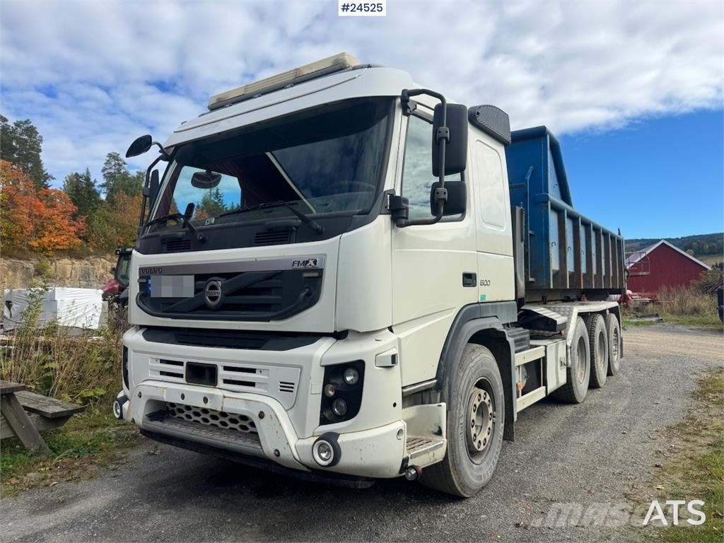 Volvo FMX500 Tridem Hooklift Truck – Without Container – Camiones elevadores de gancho