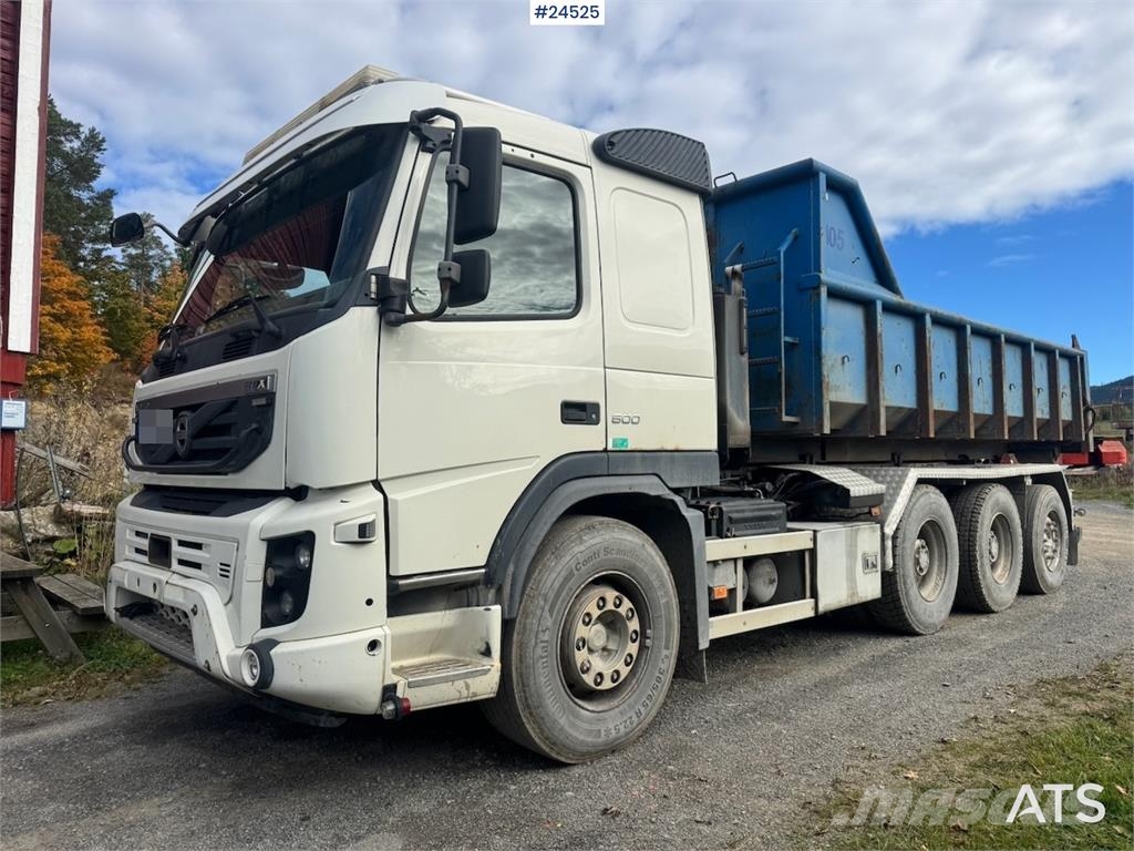 Volvo FMX500 Tridem Hooklift Truck – Without Container – Camiones elevadores de gancho