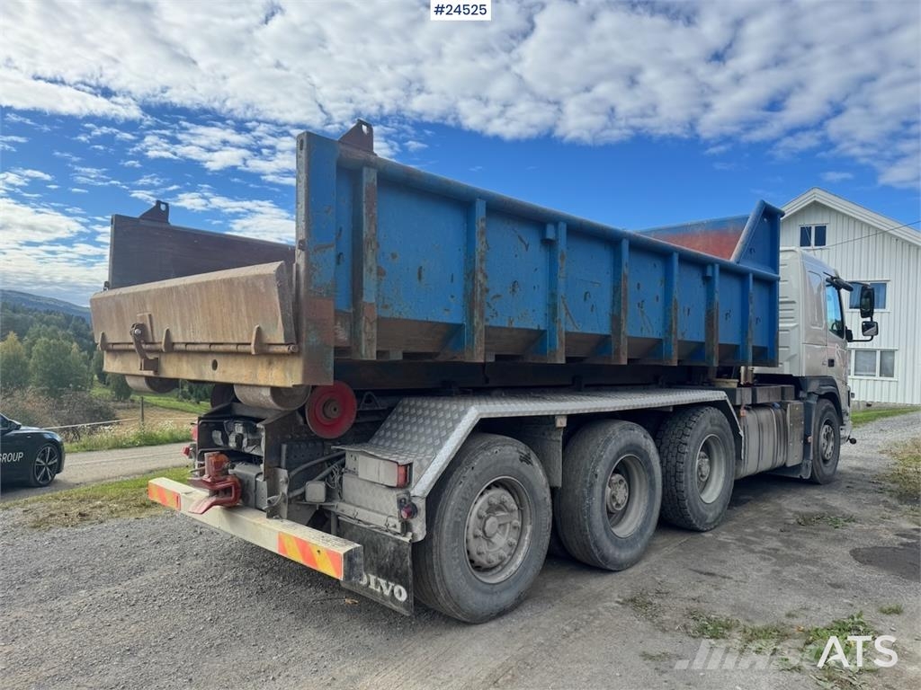 Volvo FMX500 Tridem Hooklift Truck – Without Container – Camiones elevadores de gancho