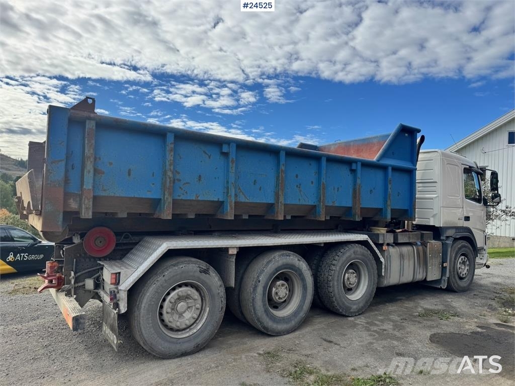 Volvo FMX500 Tridem Hooklift Truck – Without Container – Camiones elevadores de gancho