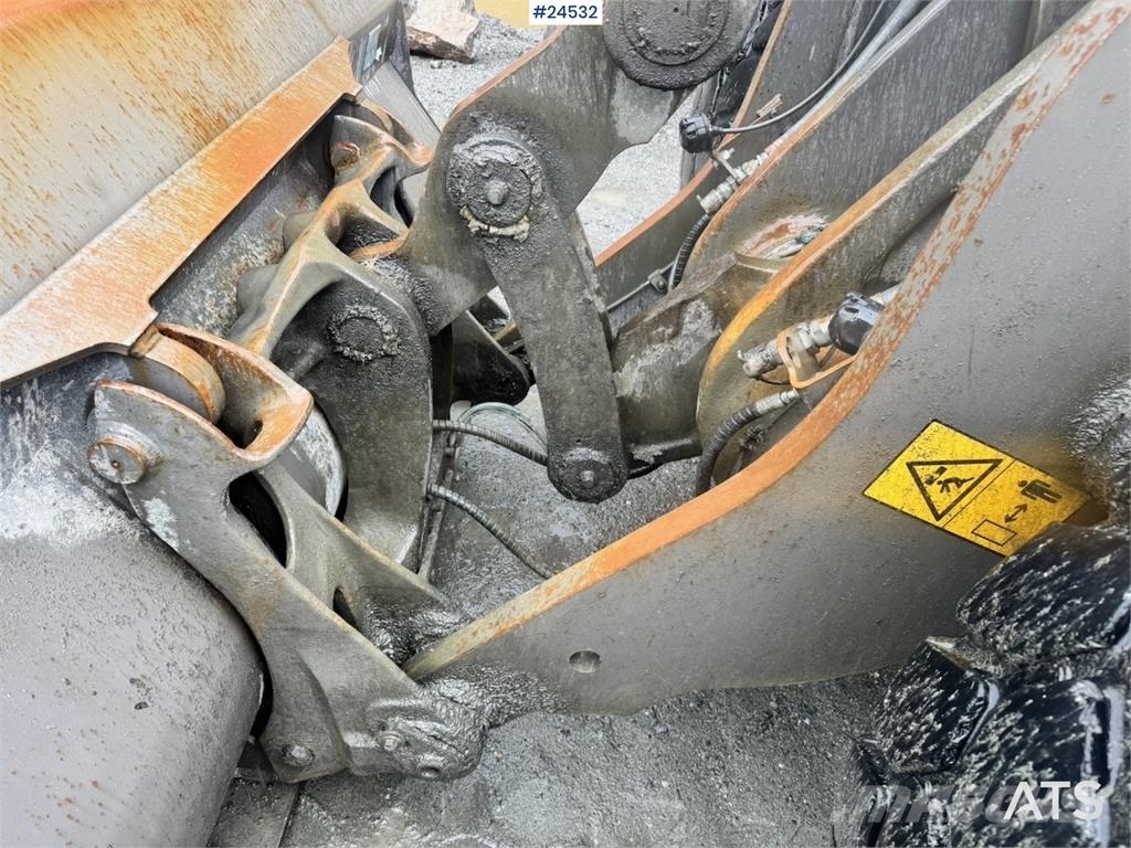 Volvo L110H Wheel Loader with Bucket – 3,100 Hours WATCH لوادر بعجل