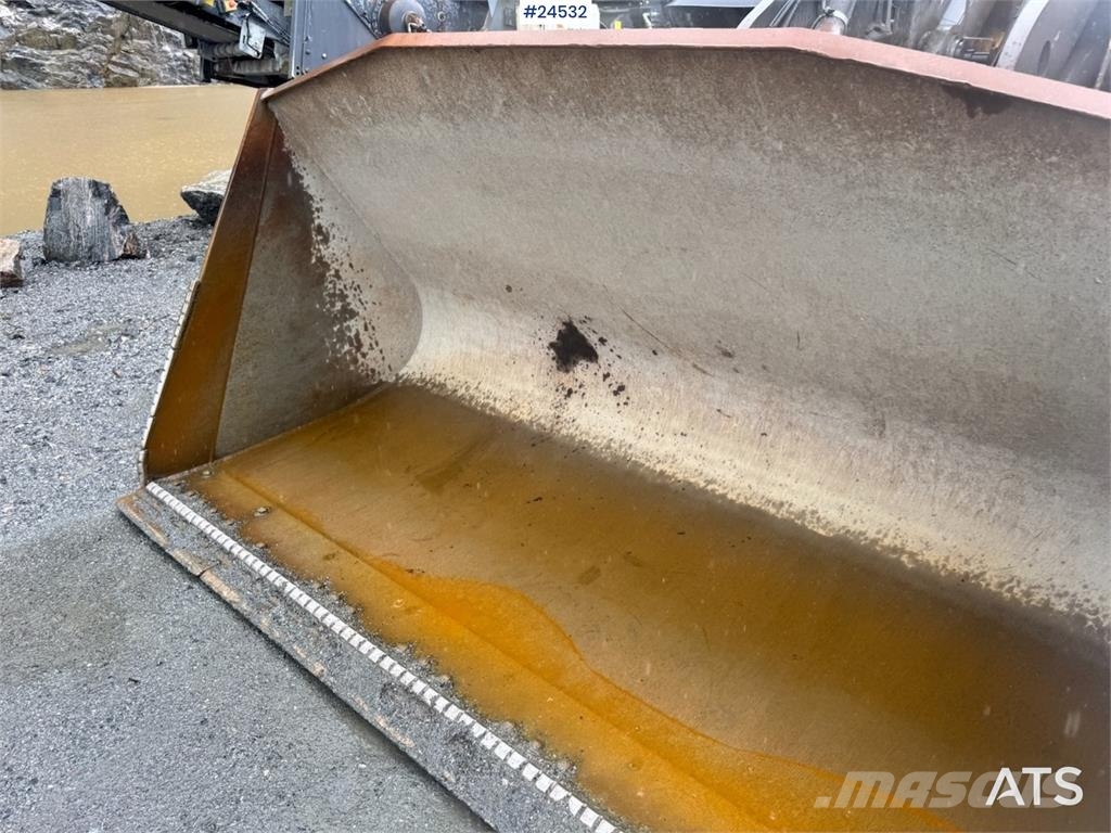 Volvo L110H Wheel Loader with Bucket – 3,100 Hours WATCH لوادر بعجل