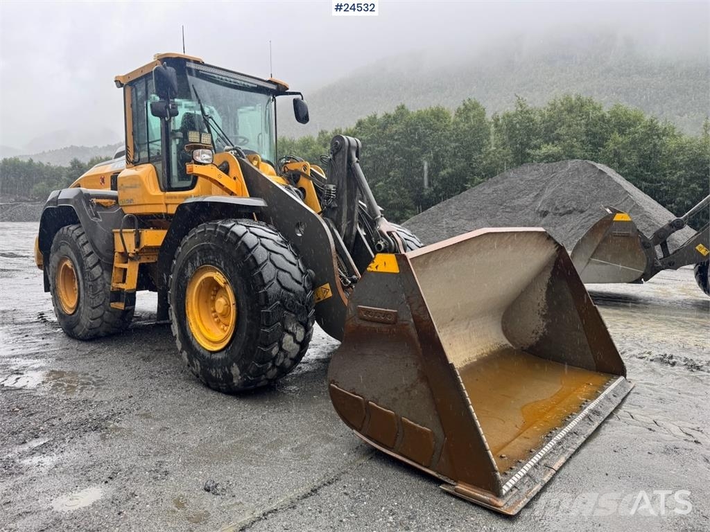 Volvo L110H Wheel Loader with Bucket – 3,100 Hours WATCH لوادر بعجل