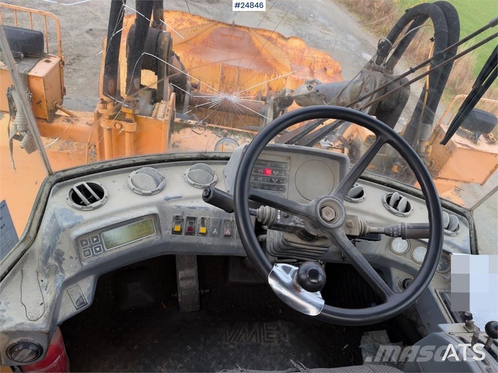 Volvo L120B Wheel loader with bucket Wheel loaders