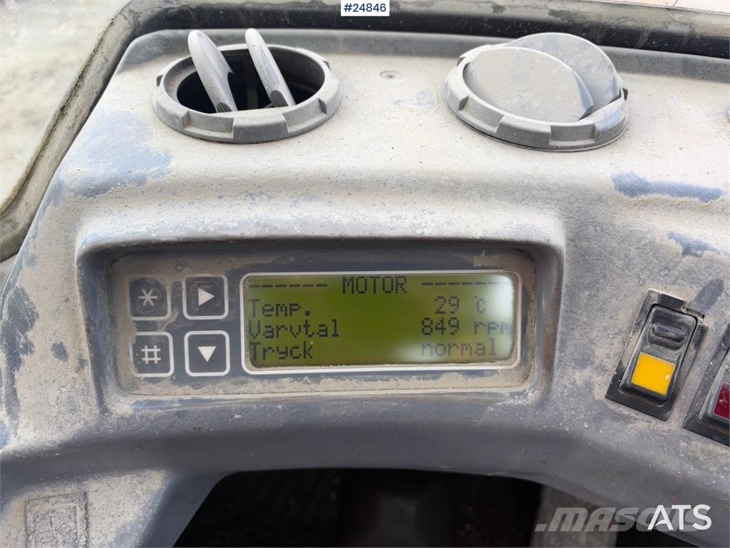 Volvo L120B Wheel loader with bucket Wheel loaders