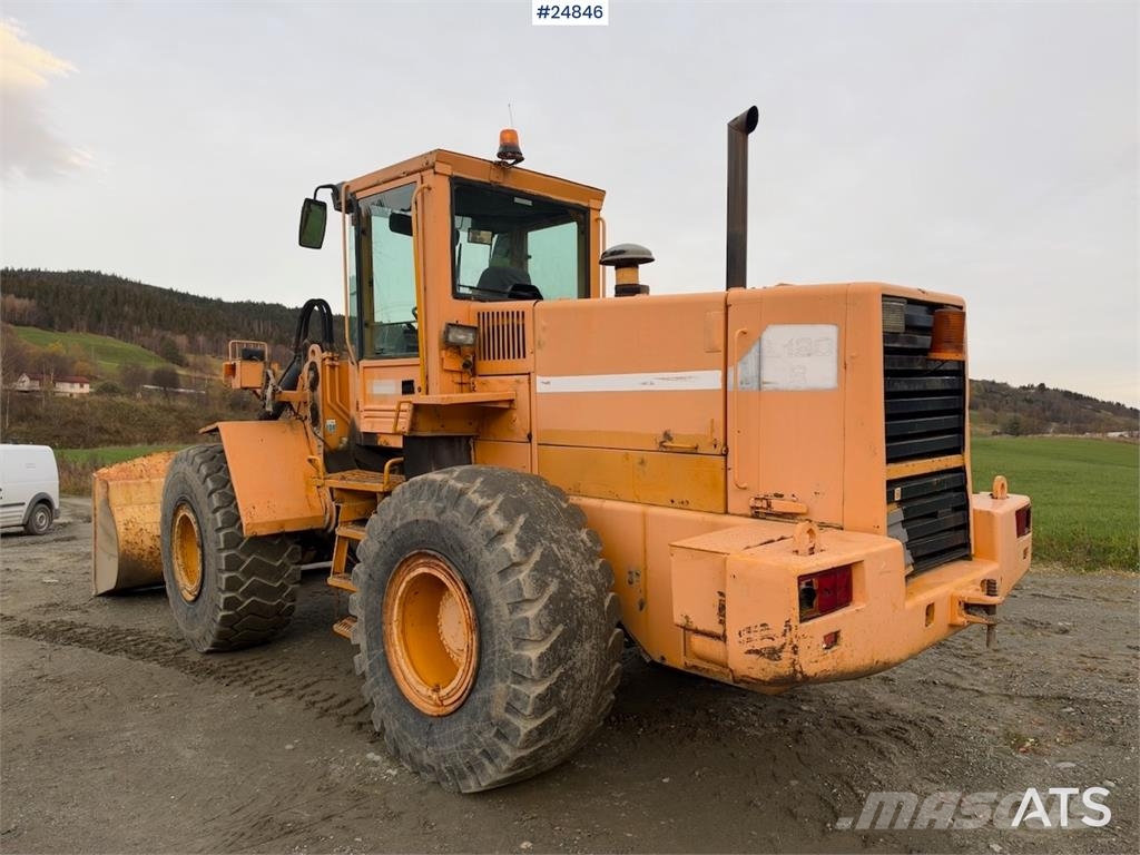 Volvo L120B Wheel loader with bucket Wheel loaders