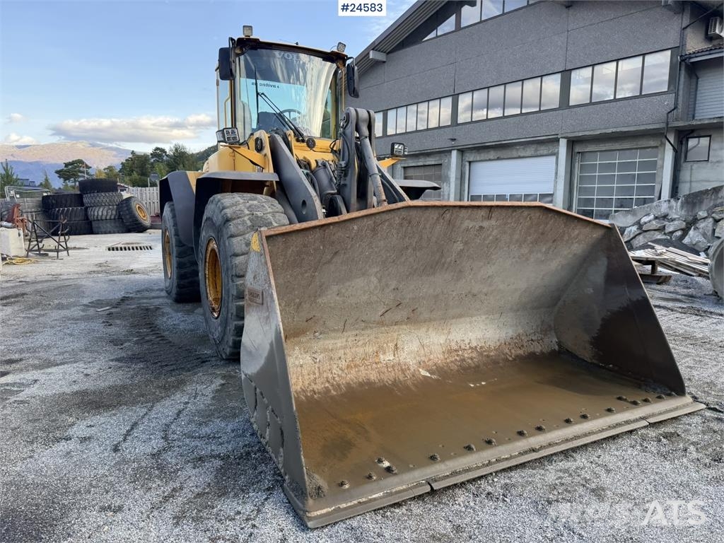 Volvo L120E Wheel Loader w/Bucket Hjullastere