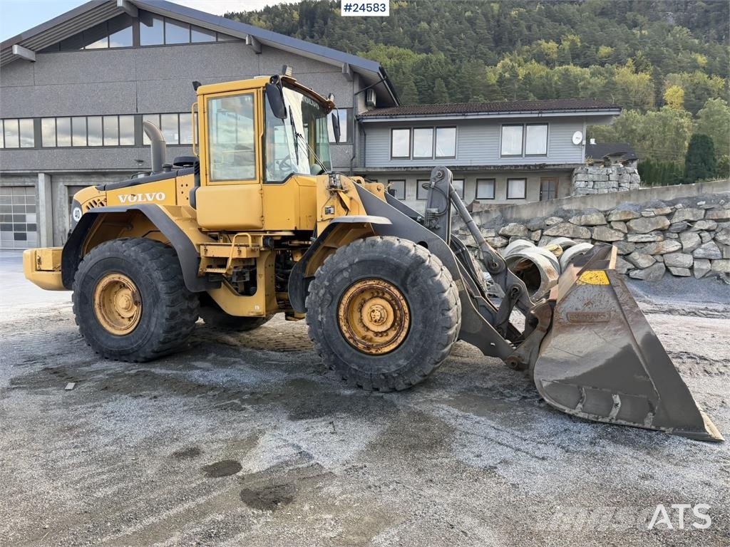 Volvo L120E Wheel Loader w/Bucket Hjullastere