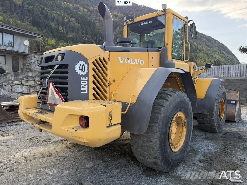 Volvo L120E Wheel Loader w/Bucket Hjullastere