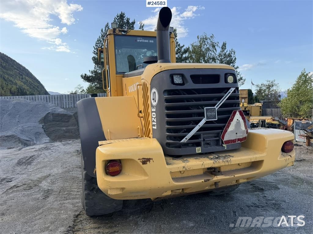 Volvo L120E Wheel Loader w/Bucket Hjullastere