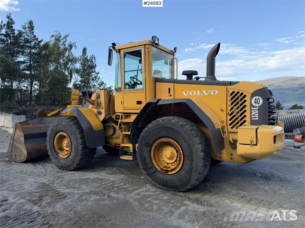 Volvo L120E Wheel Loader w/Bucket Hjullastere