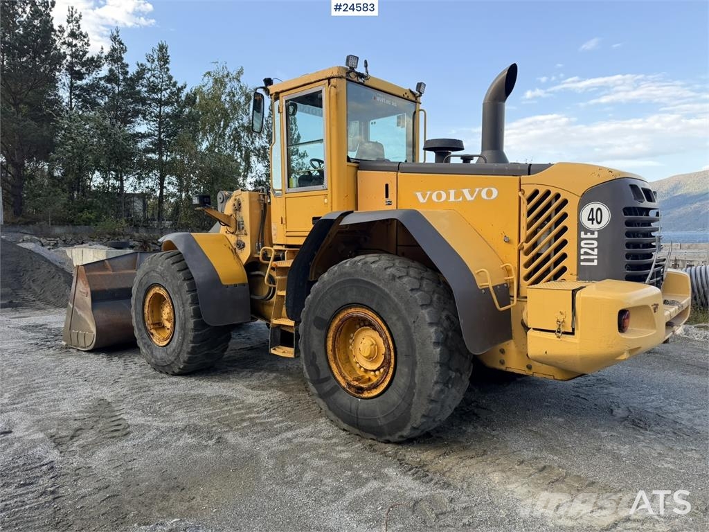 Volvo L120E Wheel Loader w/Bucket Hjullastere