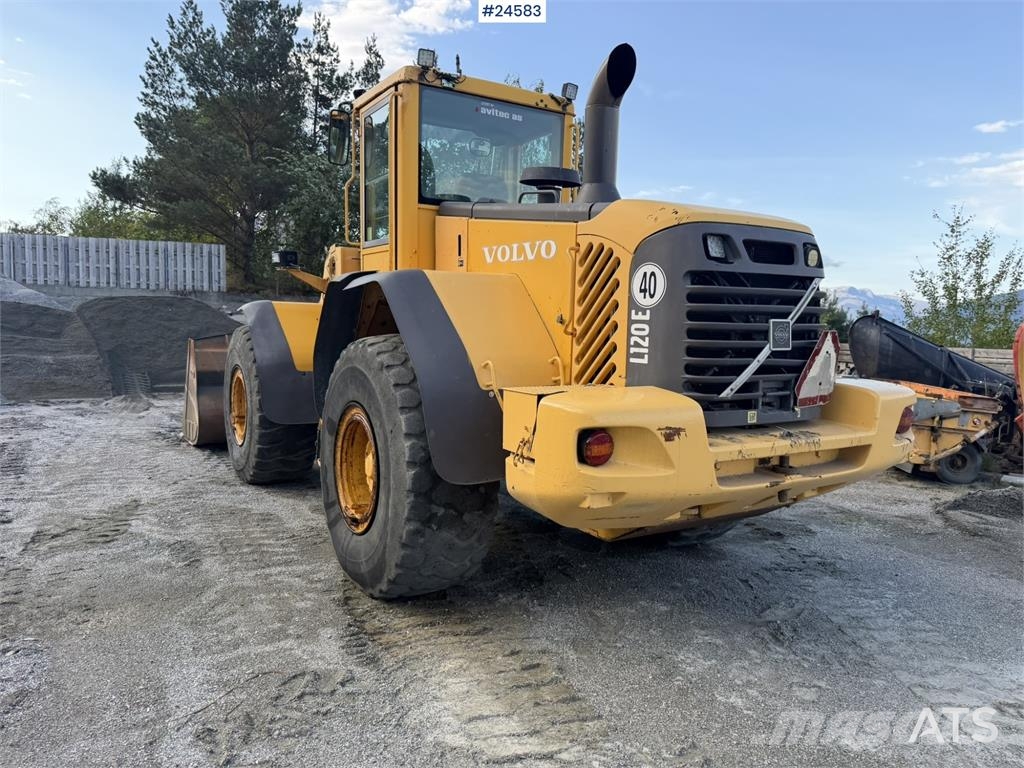 Volvo L120E Wheel Loader w/Bucket Hjullastere