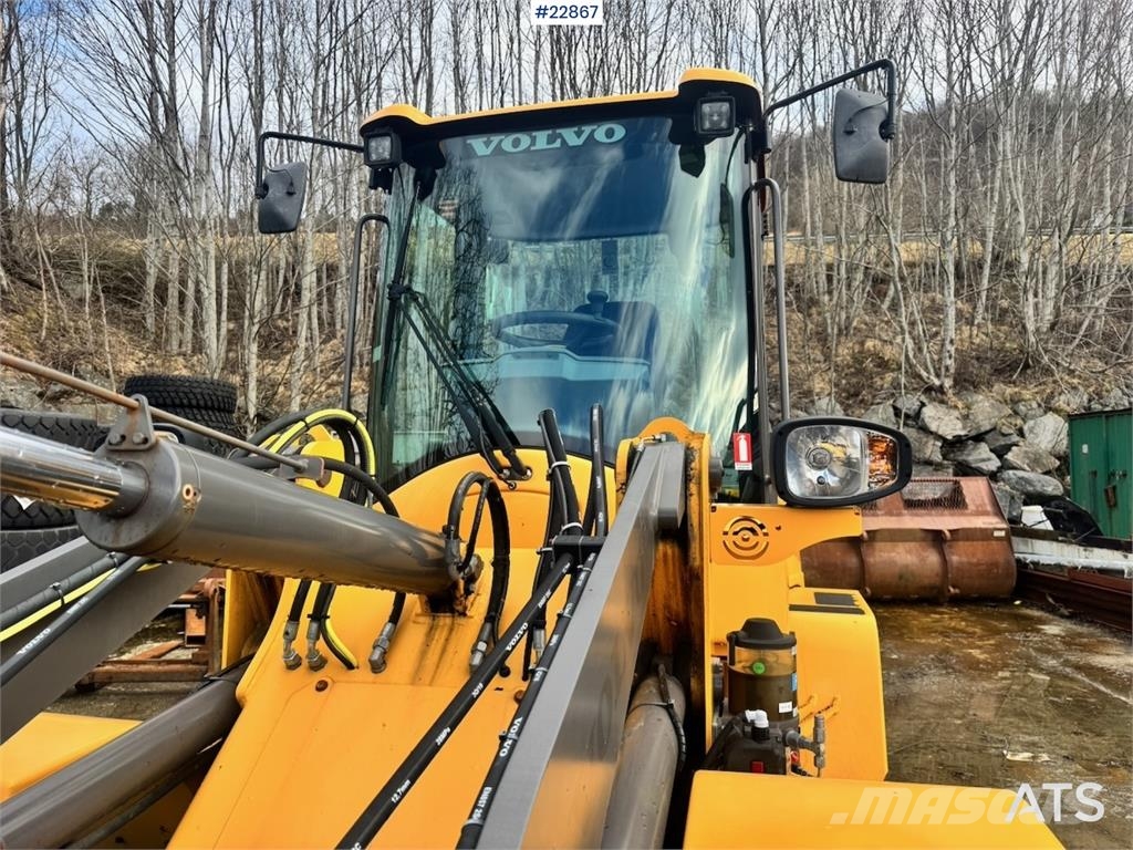 Volvo L30G Wheel Loader w/Bucket – 1410 hours! WATCH VID Φορτωτές με λάστιχα (Τροχοφόροι)