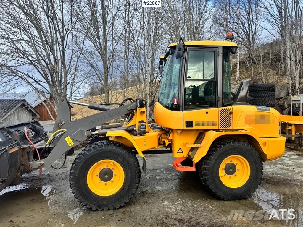 Volvo L30G Wheel Loader w/Bucket – 1410 hours! WATCH VID Φορτωτές με λάστιχα (Τροχοφόροι)