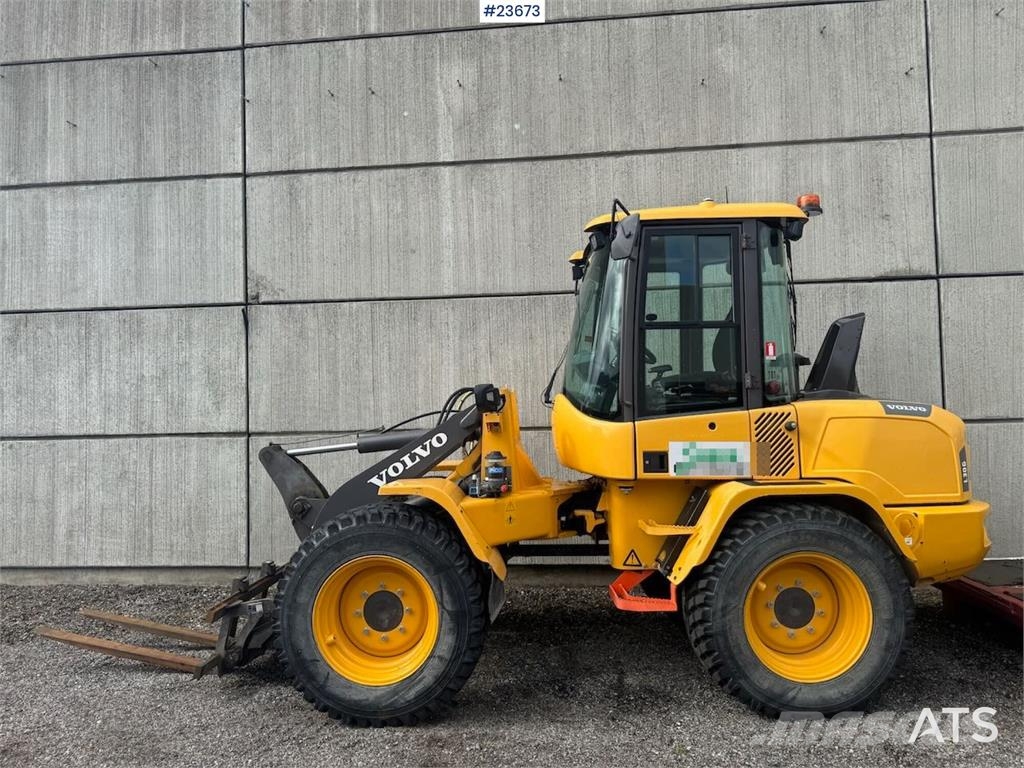 Volvo L30GS Hjullaster m/ skuffe, pallegaffel og skjær - Iekrāvēji uz riteņiem
