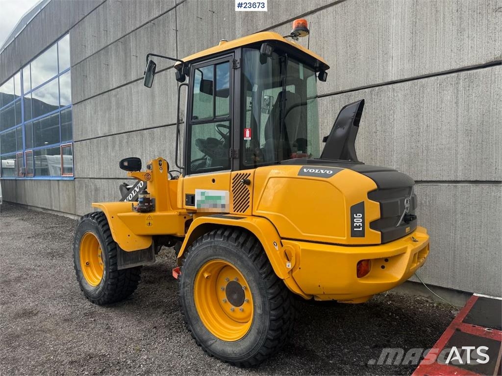 Volvo L30GS Hjullaster m/ skuffe, pallegaffel og skjær - Iekrāvēji uz riteņiem