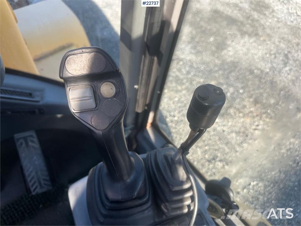 Volvo L35B wheel loader w/ bucket, pallet forks and new 輪胎式裝載機