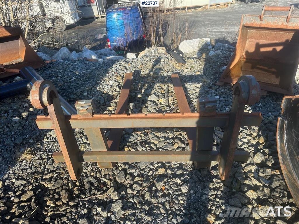 Volvo L35B wheel loader w/ bucket, pallet forks and new 輪胎式裝載機