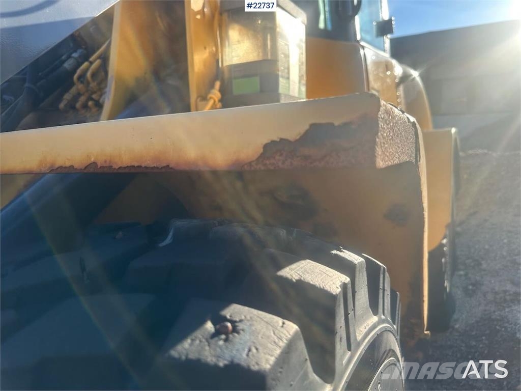 Volvo L35B wheel loader w/ bucket, pallet forks and new 輪胎式裝載機