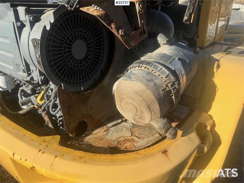 Volvo L35B wheel loader w/ bucket, pallet forks and new 輪胎式裝載機